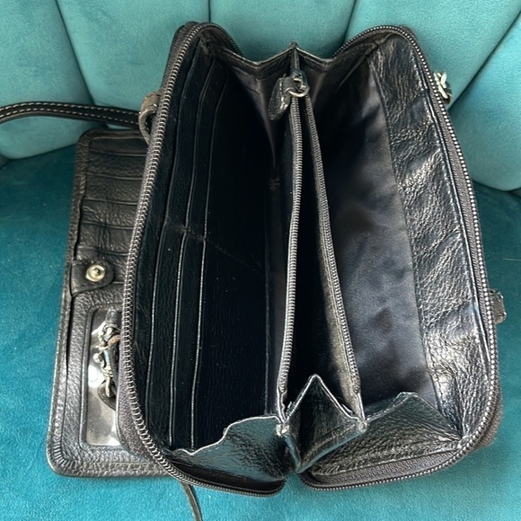Brighton Vintage Leather Wallet/Wristlet w Crossbody Strap— multi compartments! - Picture 11 of 11
